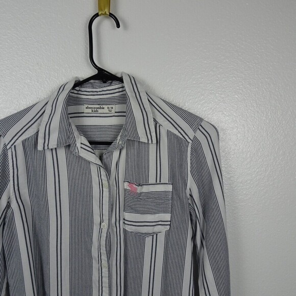 💰3/$25 ABERCROMBIE KIDs Girls Button Down Shirt Top Stripes Logo Preppy 13/14 - Picture 3 of 12